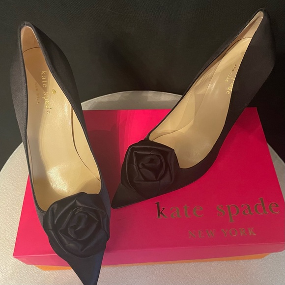 kate spade Shoes - Kate Spade Leanna Satin Rose Pumps